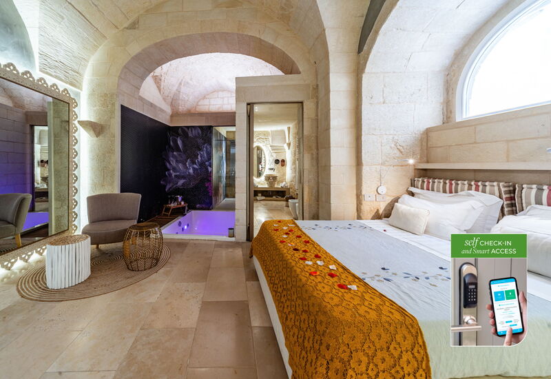 Corte Dei Granai Raro Rooms Collection - Maiorca Deluxe Room with Bath Tub - Borgo Bianco