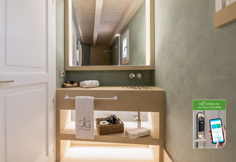 Corte Dei Granai Raro Rooms Collection - Russarda - Deluxe Room with Bath Tub - Borgo Bianco