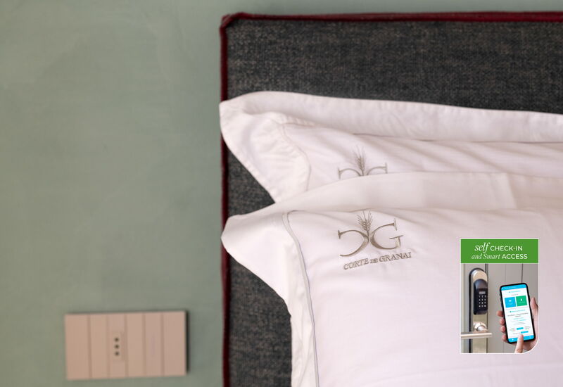 Corte Dei Granai Raro Rooms Collection - Russarda - Deluxe Room with Bath Tub - Borgo Bianco