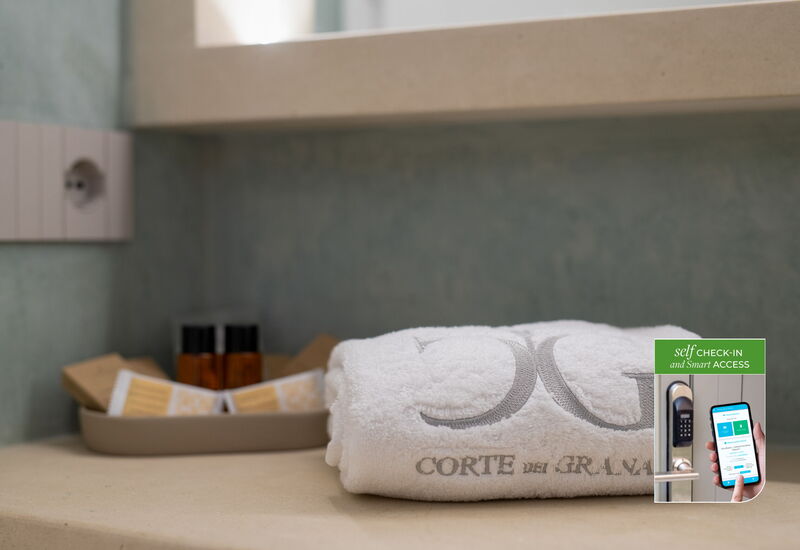 Corte Dei Granai Raro Rooms Collection - Russarda - Deluxe Room with Bath Tub - Borgo Bianco