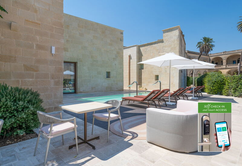 Corte Dei Granai Raro Rooms Collection - Maiorca Deluxe Room with Bath Tub - Borgo Bianco